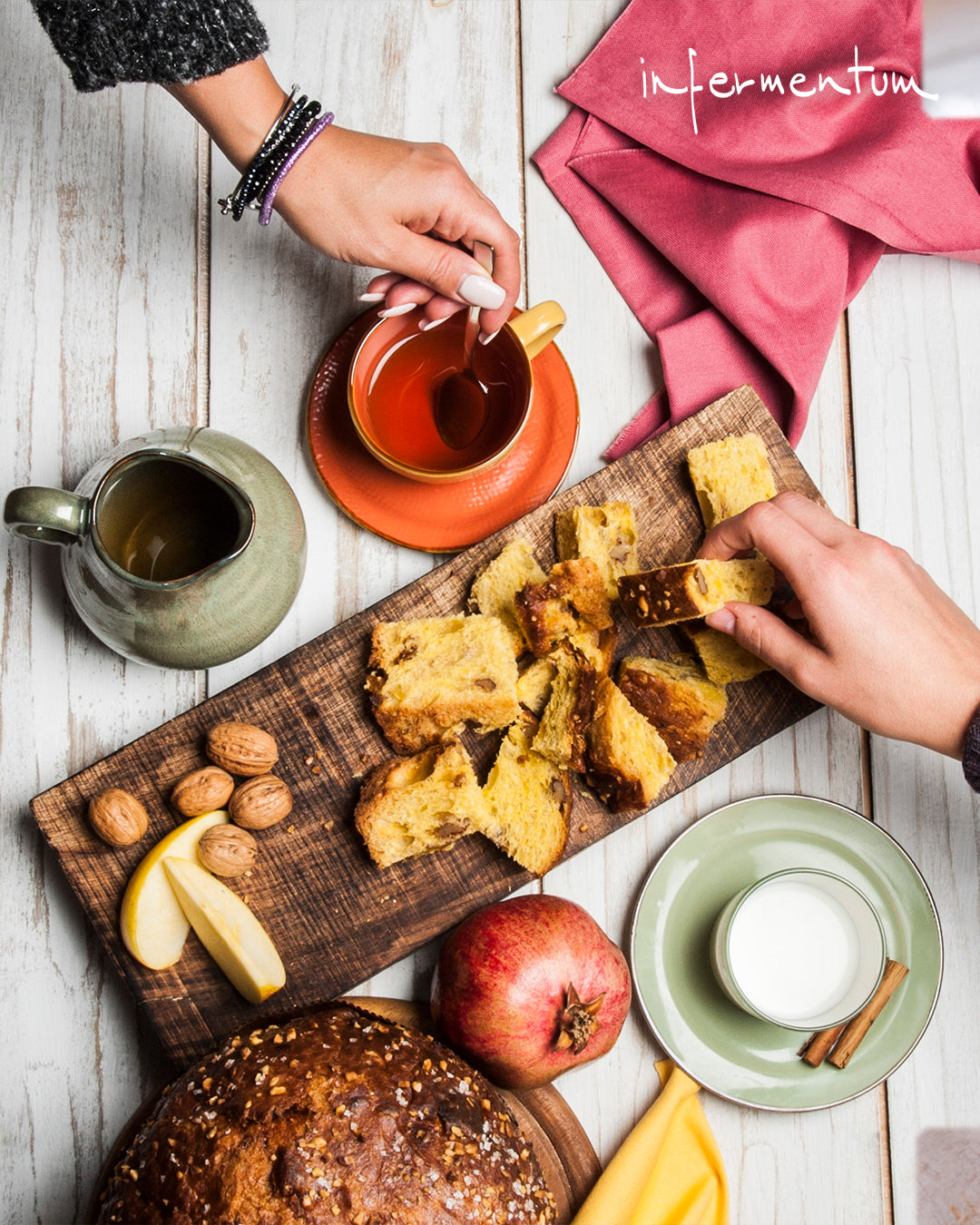 Apples, Figs and Walnuts Panettone