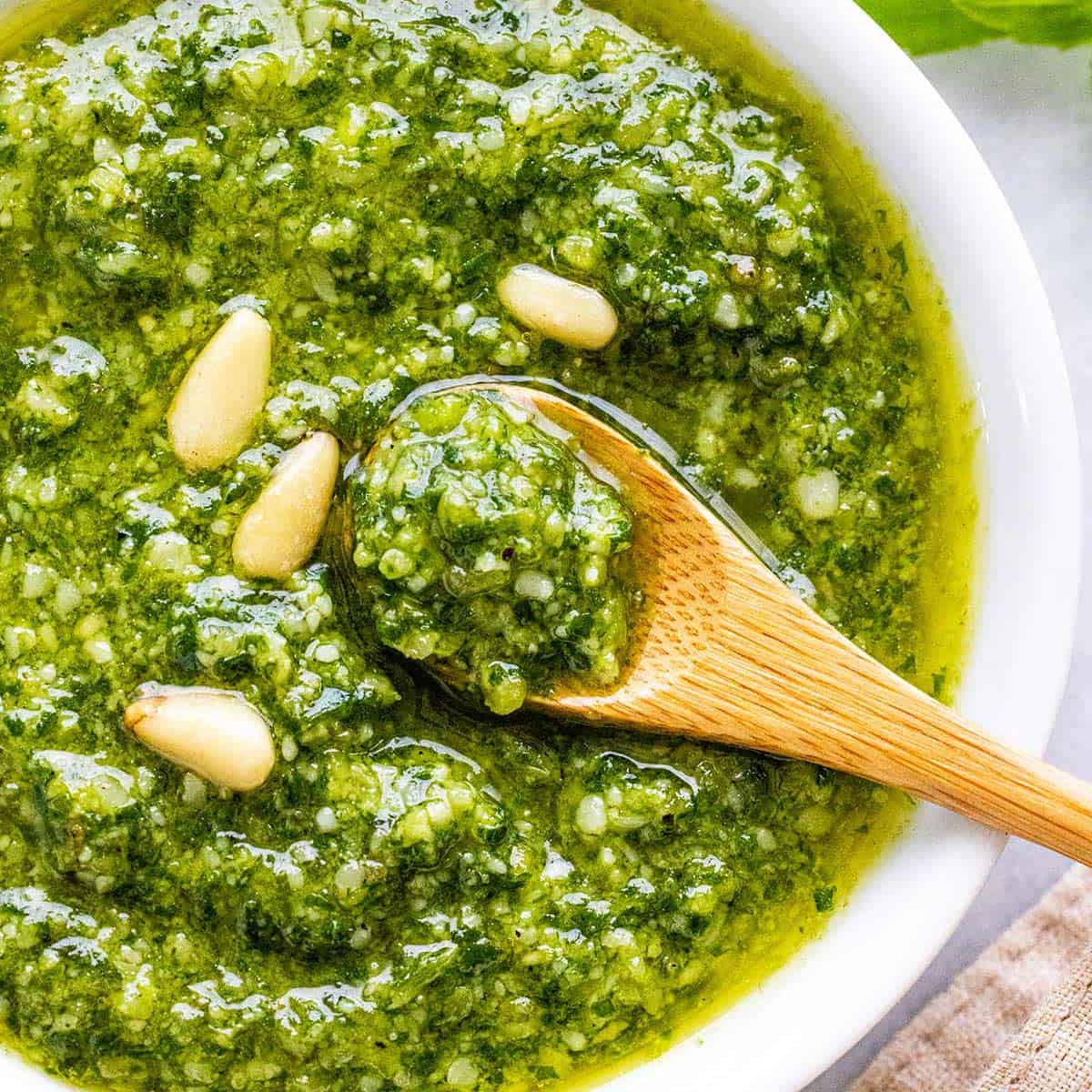 Basil Pesto Rossi 1947